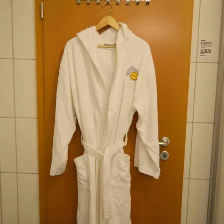 Inselblume 02 - Maritime Ferienwohnung, Blick Zum Yachthafen * Burgtiefe auf Fehmarn