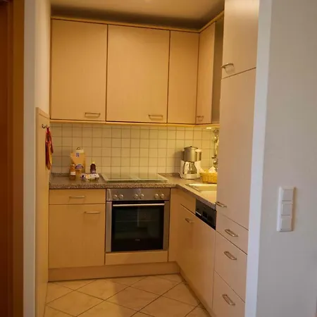 Inselblume 02 - Maritime Ferienwohnung, Blick Zum Yachthafen Dom wakacyjny Burgtiefe auf Fehmarn