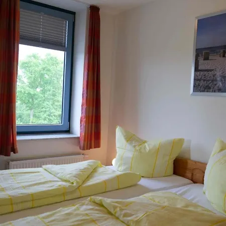 Dom wakacyjny Inselblume 02 - Maritime Ferienwohnung, Blick Zum Yachthafen Burgtiefe auf Fehmarn